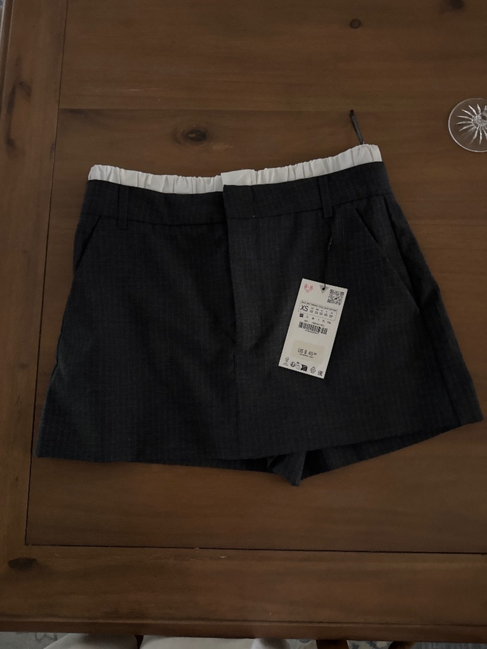 Zara size xs NWT Skirt with built in shiorts